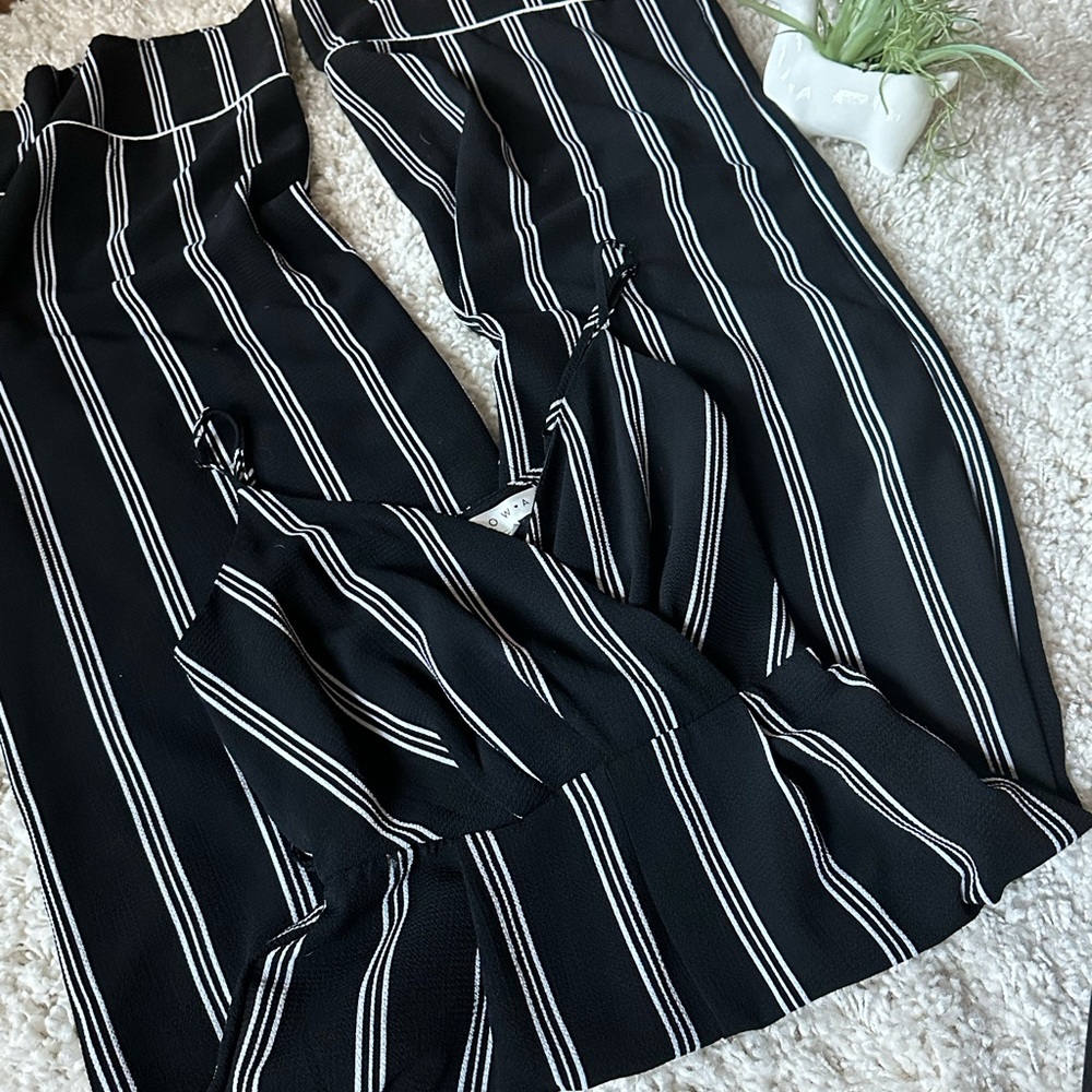 Row A long striped sexy deep v evening going out romper flowy pant jumps… - Picture 2 of 4